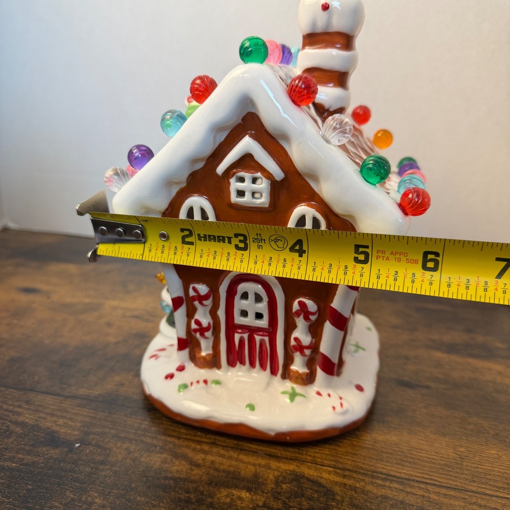 Merry Makers Light Up Musical Gingerbread House Ceramic Christmas Decor Brown 7"